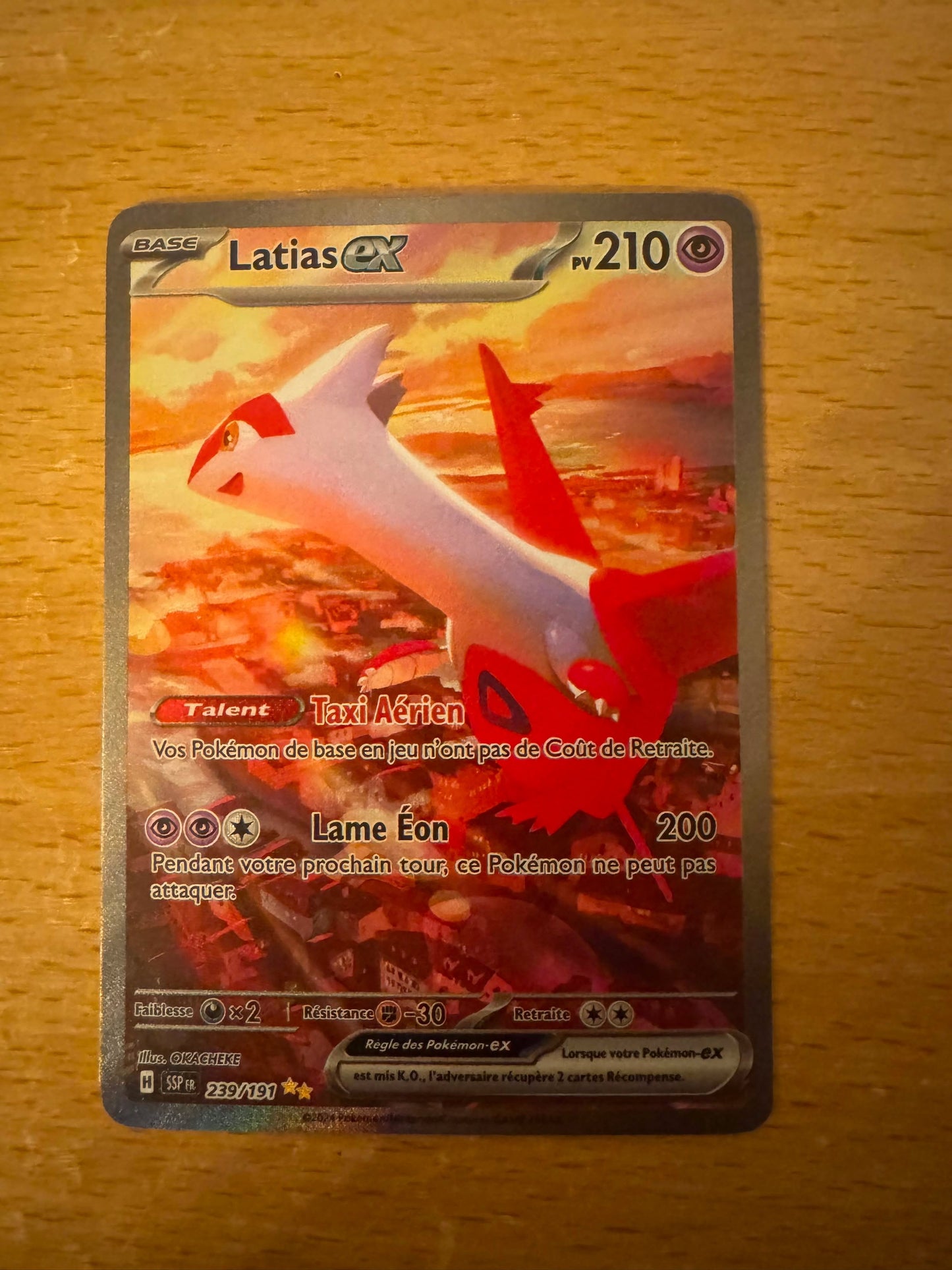 Latias EX 239/191 FR