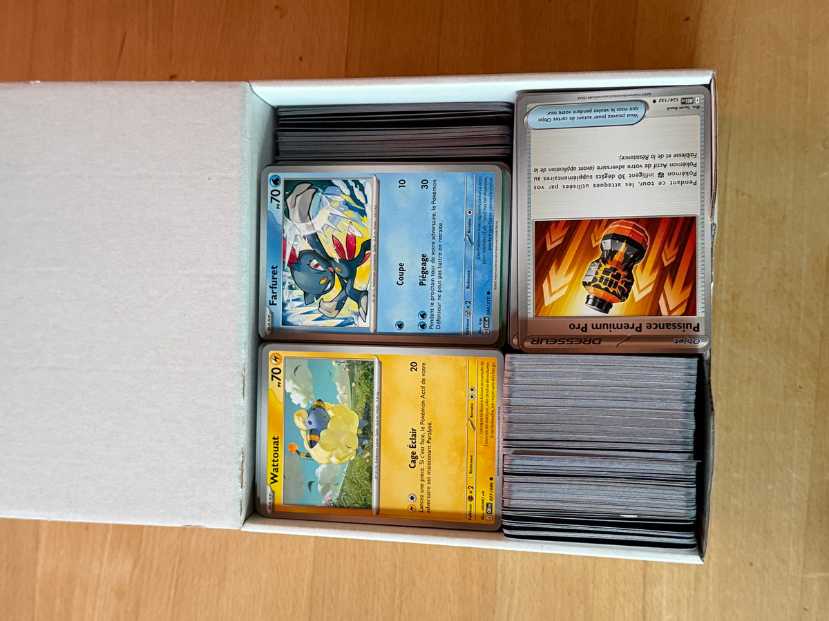 Lot de cartes [2KG] FR (Mixte Séries 2023-2026)