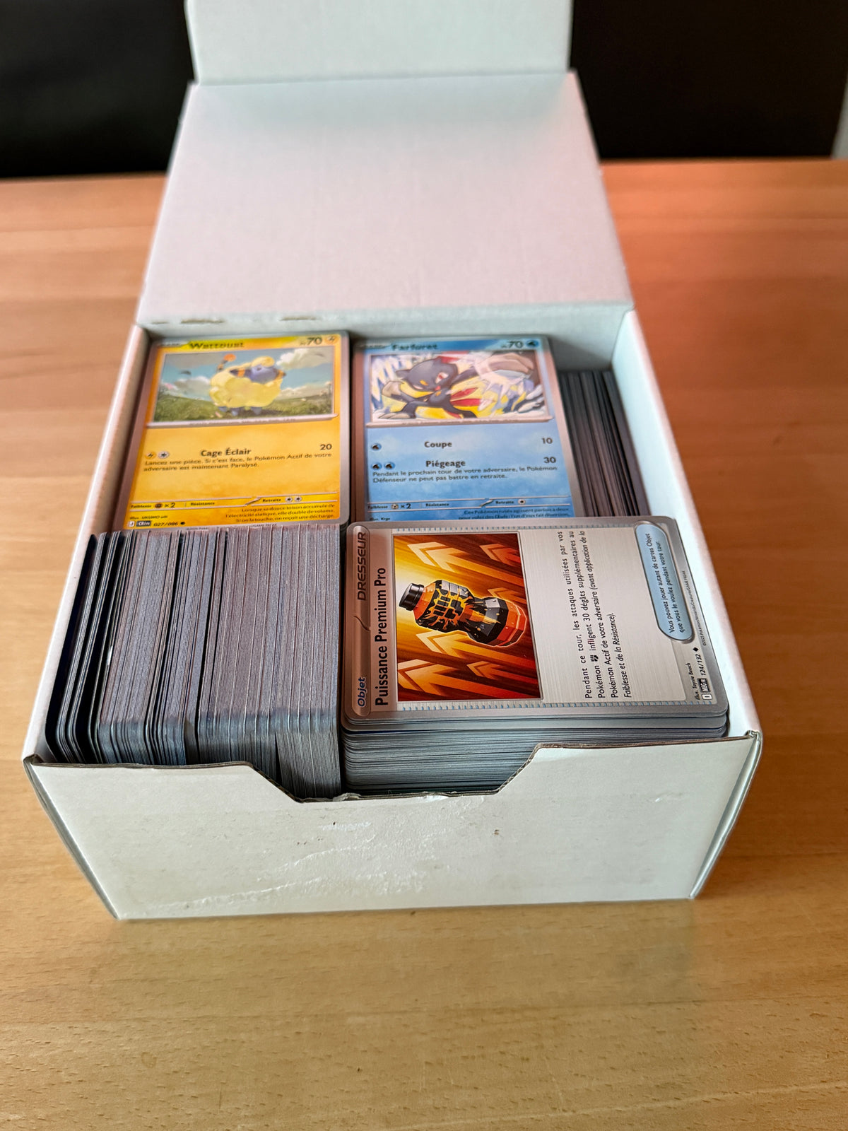 Lot de cartes [2KG] FR (Mixte Séries 2023-2026)
