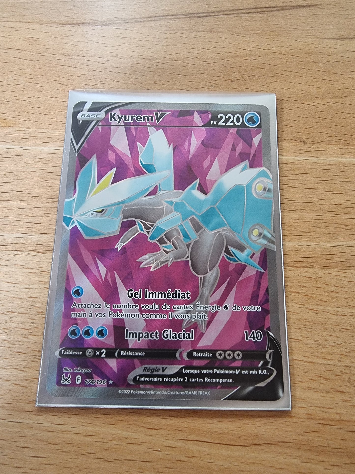 Kyurem V 174/196 FR